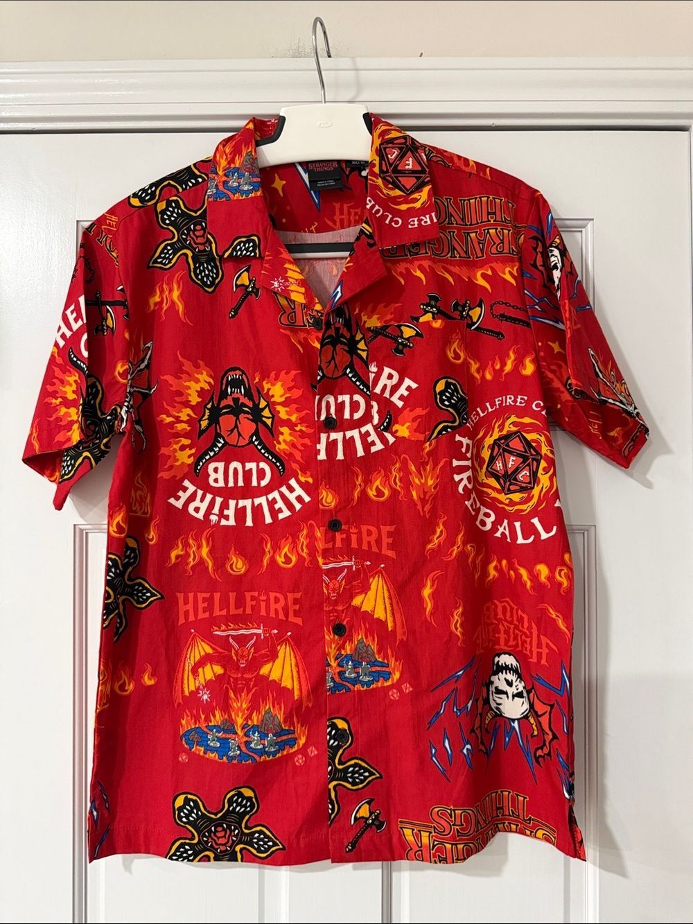 Stranger Things Hellfire Club Hawaiian Style Men's Shirt Netflix D&D Button-Up M